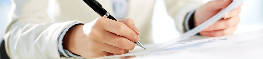 Personne qui signe un document